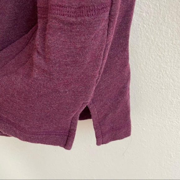 SOFT SURROUNDINGS MAROON SWEATSHIRT TUNIC TOP WITH DOUBLE FRONT POCKETS - Picture 3 of 5